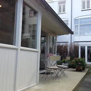  Vakantiehuis Tiny House Madame Jeanette Nederland